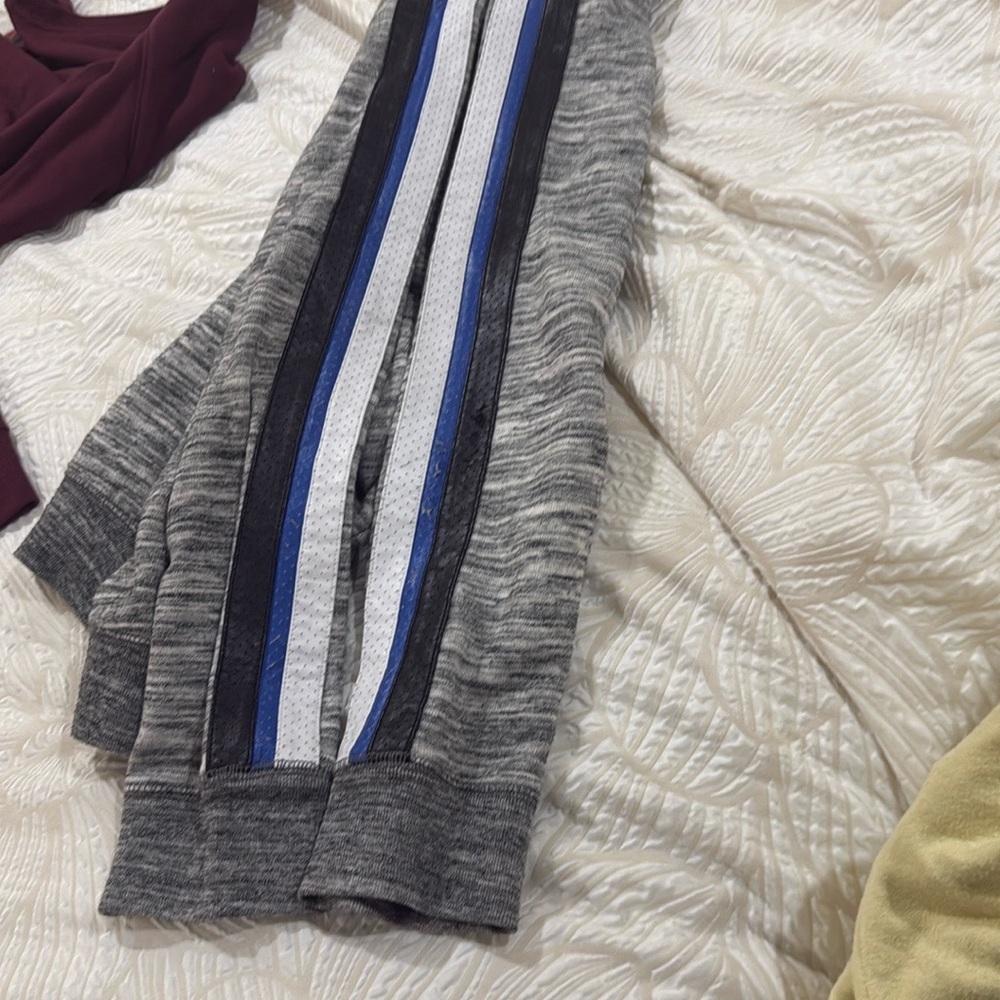 Victoria's Secret Red and Gray Crewneck Sweaters - Picture 6 of 7